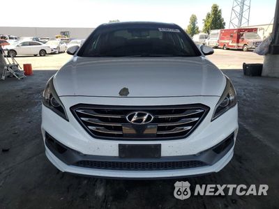 Piąte zdjęcie samochodu w środku: 2017 HYUNDAI SONATA SPORT VIN:5NPE34ABXHH511329 - miniatura
