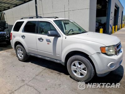 Czwarte zdjęcie samochodu z boku: 2011 FORD ESCAPE XLT VIN:1FMCU0D74BKA81886 - miniatura