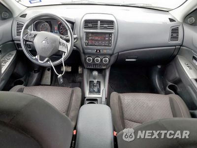 Zdjęcie 8 z 13 samochodu: 2019 MITSUBISHI OUTLANDER SPORT SE VIN:JA4AP4AU2KU022810 - miniatura