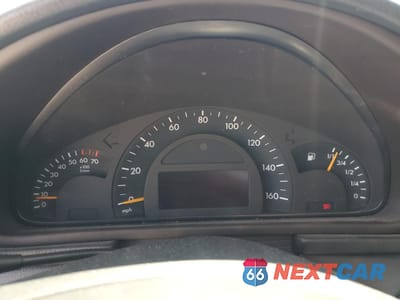 Zdjęcie 9 z 12 samochodu: 2003 MERCEDES-BENZ C 240 VIN:WDBRF61J83A507676 - miniatura