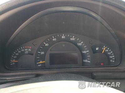 Zdjęcie 9 z 12 samochodu: 2003 MERCEDES-BENZ C 240 VIN:WDBRF61J83A507676 - miniatura