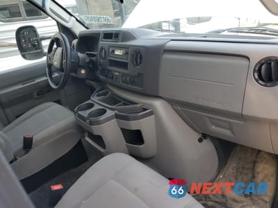 Zdjęcie 8 z 14 samochodu: 2023 FORD ECONOLINE E450 SUPER DUTY CUTAWAY VAN VIN:1FDXE4FN4PDD35643 - miniatura