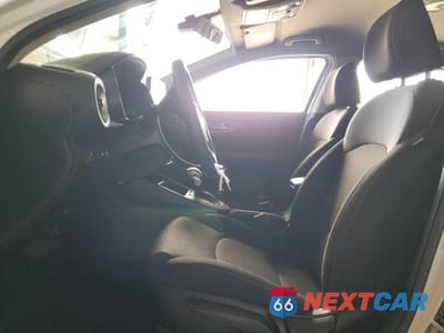 Zdjęcie 7 z 12 samochodu: 2021 KIA FORTE FE VIN:3KPF24ADXME374979 - miniatura