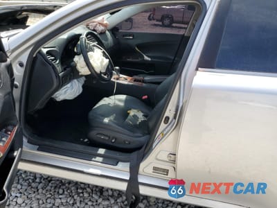 Zdjęcie 7 z 14 samochodu: 2006 LEXUS IS 350 VIN:JTHBE262162004911 - miniatura