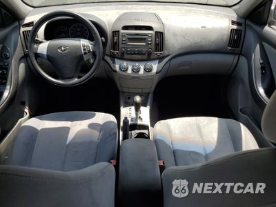 Zdjęcie 8 z 14 samochodu: 2009 HYUNDAI ELANTRA GLS VIN:KMHDU46D79U782953 - miniatura