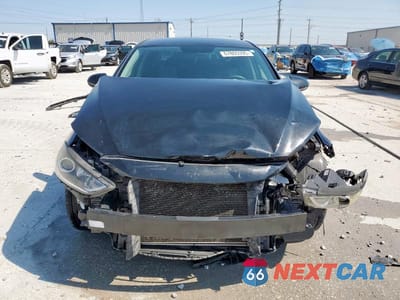 Piąte zdjęcie samochodu w środku: 2017 HYUNDAI ELANTRA SE VIN:5NPD84LF5HH083635 - miniatura