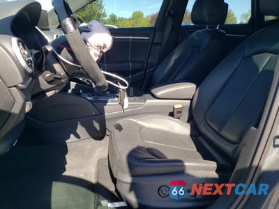 Zdjęcie 7 z 14 samochodu: 2019 AUDI A3 PREMIUM PLUS VIN:WAUGUGFF0K1010254 - miniatura