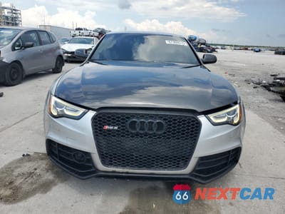 Piąte zdjęcie samochodu w środku: 2013 AUDI RS5 VIN:WUAC6AFR5DA903173 - miniatura