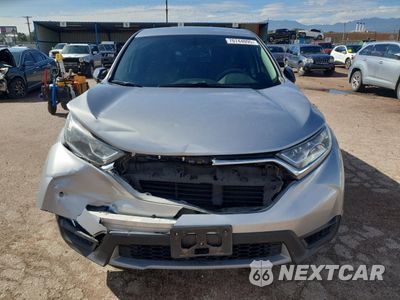 Piąte zdjęcie samochodu w środku: 2018 HONDA CR-V LX VIN:2HKRW6H30JH212716 - miniatura