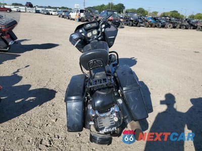 Czwarte zdjęcie samochodu z boku: 2013 HARLEY-DAVIDSON FLTRX ROAD GLIDE CUSTOM VIN:1HD1KHM19DB660370 - miniatura