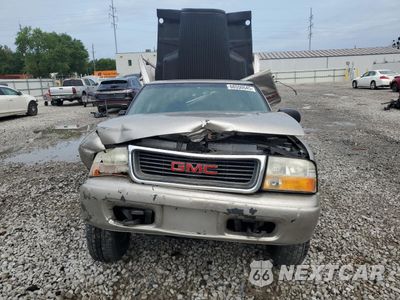 Piąte zdjęcie samochodu w środku: 2002 GMC SONOMA VIN:1GTDT19W028232897 - miniatura
