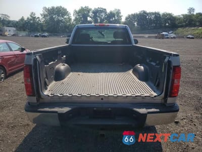 Zdjęcie 6 z 12 samochodu: 2011 CHEVROLET SILVERADO K1500 VIN:1GCNKPEAXBF204203 - miniatura