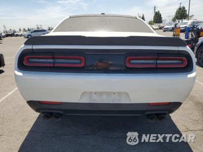 Zdjęcie 6 z 14 samochodu: 2017 DODGE CHALLENGER SXT VIN:2C3CDZAG9HH527564 - miniatura