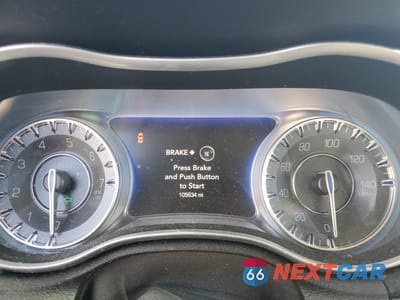 Zdjęcie 9 z 14 samochodu: 2015 CHRYSLER 300 LIMITED VIN:2C3CCAAG1FH849293 - miniatura