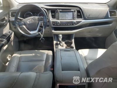 Zdjęcie 8 z 16 samochodu: 2016 TOYOTA HIGHLANDER XLE VIN:5TDJKRFH6GS263956 - miniatura