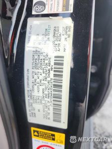 Zdjęcie 13 z 15 samochodu: 2004 LEXUS LX 470 VIN:JTJHT00WX43541878 - miniatura