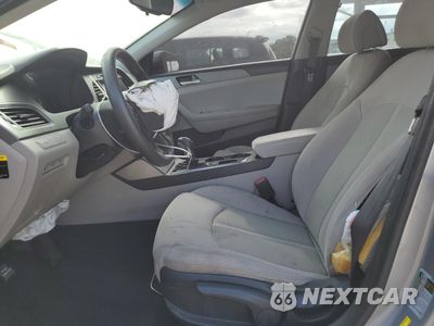 Zdjęcie 7 z 15 samochodu: 2017 HYUNDAI SONATA SE VIN:5NPE24AF4HH553405 - miniatura
