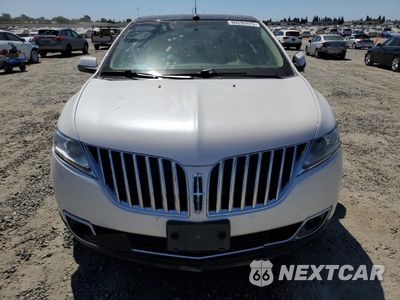 Piąte zdjęcie samochodu w środku: 2015 LINCOLN MKX VIN:2LMDJ6JK7FBL25608 - miniatura