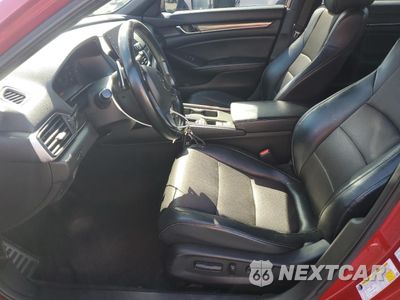 Zdjęcie 7 z 14 samochodu: 2018 HONDA ACCORD SPORT VIN:1HGCV1F34JA033215 - miniatura