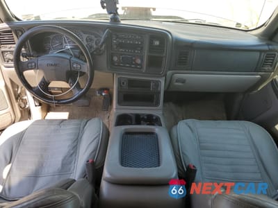 Zdjęcie 8 z 13 samochodu: 2003 GMC YUKON XL K2500 VIN:3GKGK26G83G153111 - miniatura