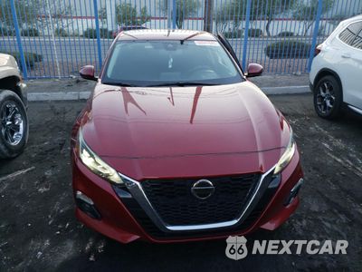 Piąte zdjęcie samochodu w środku: 2019 NISSAN ALTIMA SV VIN:1N4BL4DV0KC154244 - miniatura