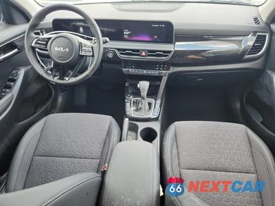 Zdjęcie 8 z 14 samochodu: 2025 KIA SELTOS S VIN:KNDEUCAA2S7790270 - miniatura