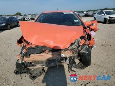 Piąte zdjęcie samochodu w środku: 2012 TOYOTA PRIUS C VIN:JTDKDTB31C1012033 - miniatura