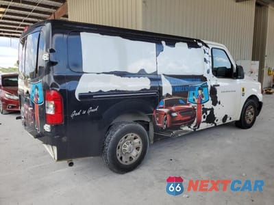 Trzecie zdjęcie samochodu z tyłu: 2012 NISSAN NV 1500 VIN:1N6BF0KM2CN106431 - miniatura