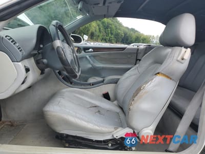 Zdjęcie 7 z 12 samochodu: 2000 MERCEDES-BENZ CLK 320 VIN:WDBLK65G8YT051738 - miniatura