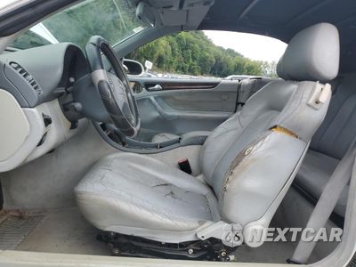 Zdjęcie 7 z 12 samochodu: 2000 MERCEDES-BENZ CLK 320 VIN:WDBLK65G8YT051738 - miniatura