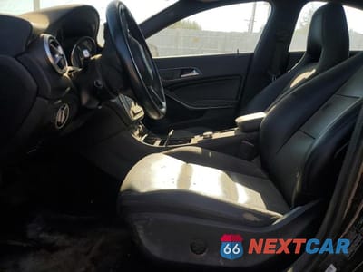 Zdjęcie 7 z 12 samochodu: 2015 MERCEDES-BENZ CLA 250 VIN:WDDSJ4EB7FN161633 - miniatura