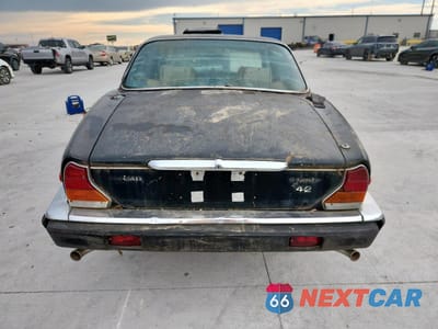 Zdjęcie 6 z 12 samochodu: 1985 JAGUAR XJ6 VIN:SAJJCALP4CC423018 - miniatura