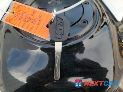 Zdjęcie 8 z 9 samochodu: 2018 KTM 390 DUKE VIN:MD2JPJ405JC253289 - miniatura