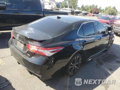 Trzecie zdjęcie samochodu z tyłu: 2020 TOYOTA CAMRY SE VIN:4T1G11AK4LU912074 - miniatura