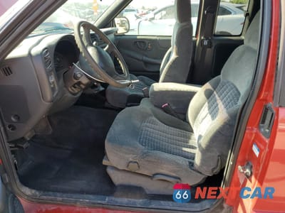 Zdjęcie 7 z 14 samochodu: 2001 CHEVROLET S TRUCK S10 VIN:1GCDT19W818169367 - miniatura