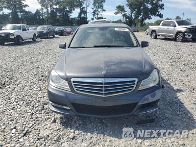 Piąte zdjęcie samochodu w środku: 2014 MERCEDES-BENZ C 300 4MATIC VIN:WDDGF8AB2ER321266 - miniatura