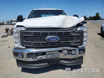 Piąte zdjęcie samochodu w środku: 2023 FORD F250 SUPER DUTY VIN:1FT7W2BA6PEC73536 - miniatura