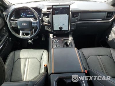 Zdjęcie 8 z 14 samochodu: 2023 FORD EXPEDITION PLATINUM VIN:1FMJU1M80PEA35516 - miniatura