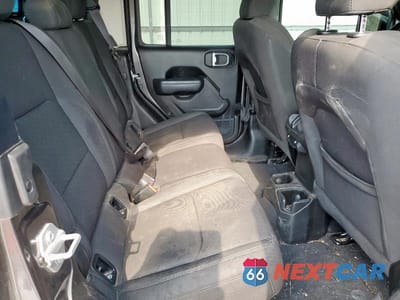 Zdjęcie 10 z 12 samochodu: 2023 JEEP GLADIATOR SPORT VIN:1C6HJTAG2PL523503 - miniatura