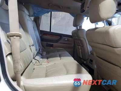 Zdjęcie 11 z 13 samochodu: 2003 LEXUS LX 470 VIN:JTJHT00W133528189 - miniatura