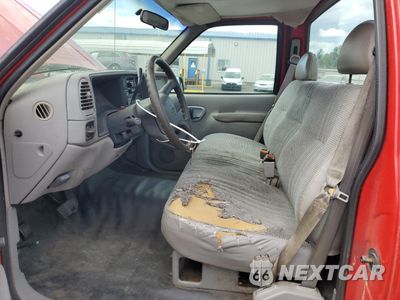 Zdjęcie 7 z 12 samochodu: 1998 CHEVROLET GMT-400 C1500 VIN:1GCEC14W2WZ146650 - miniatura