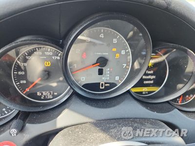Zdjęcie 9 z 14 samochodu: 2011 PORSCHE CAYENNE S VIN:WP1AB2A20BLA52710 - miniatura