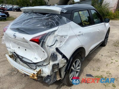 Trzecie zdjęcie samochodu z tyłu: 2019 NISSAN KICKS S VIN:3N1CP5CUXKL543546 - miniatura