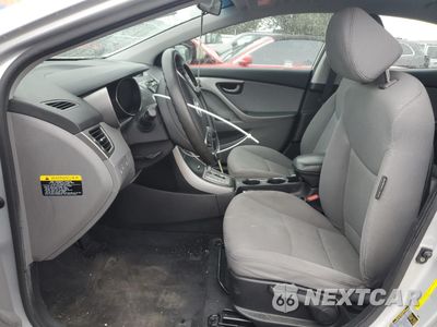 Zdjęcie 7 z 12 samochodu: 2013 HYUNDAI ELANTRA GLS VIN:KMHDH4AE1DU012504 - miniatura