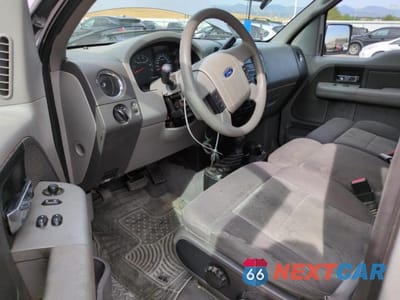 Zdjęcie 8 z 12 samochodu: 2004 FORD F150 VIN:1FTRF14W64NB24650 - miniatura