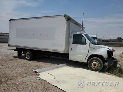 Czwarte zdjęcie samochodu z boku: 2013 FORD ECONOLINE E350 SUPER DUTY CUTAWAY VAN VIN:1FDWE3FL9DDB20436 - miniatura