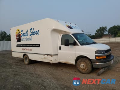 Czwarte zdjęcie samochodu z boku: 2021 CHEVROLET EXPRESS G3500 VIN:1HA3GTC71MN000659 - miniatura