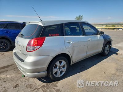 Trzecie zdjęcie samochodu z tyłu: 2004 TOYOTA COROLLA MATRIX XR VIN:2T1KR32E04C236653 - miniatura