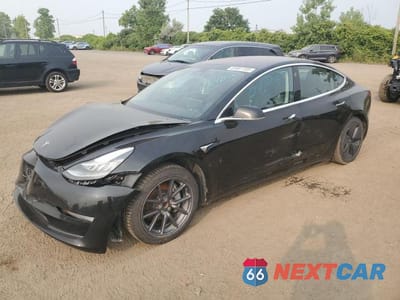 2019 TESLA MODEL 3 5YJ3E1EA3KF329320 - główne zdjęcie licytacji z USA - miniatura