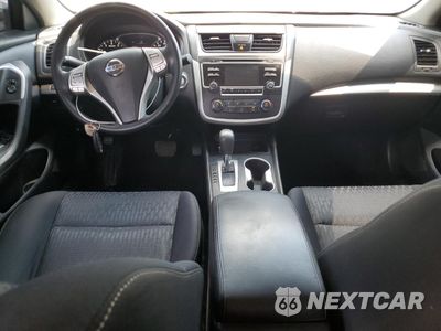 Zdjęcie 8 z 15 samochodu: 2017 NISSAN ALTIMA 2.5 VIN:1N4AL3AP6HC130972 - miniatura